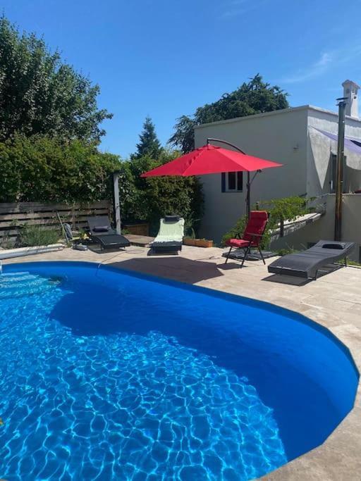 Villa Les Terrasses Dans La Nature Avec Piscine A 2 Pas De Lyon, Metro A 15Mn A Pied Pour Lyon Centre En 10Mn Ou Bus A 300M Pour Lyon Centre Oullins Luaran gambar